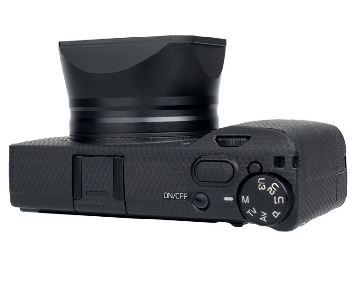 бленда Ricoh GRIIIx с крышкой