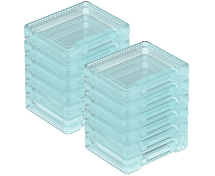 двенадцать компактных чехлов для CFexpress Type A