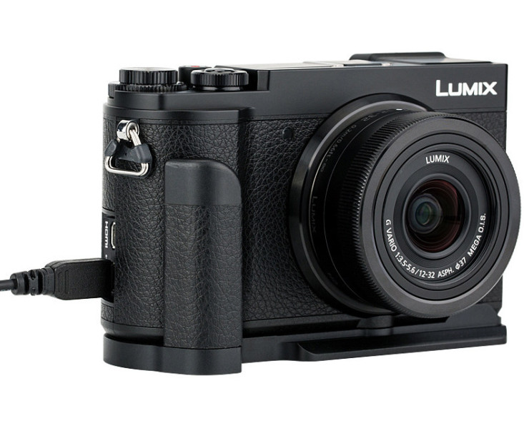 дополнительный хват для Panasonic GX80