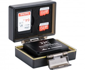купить защитный бокс для Fujifilm NP-W126 и SD MicroSD