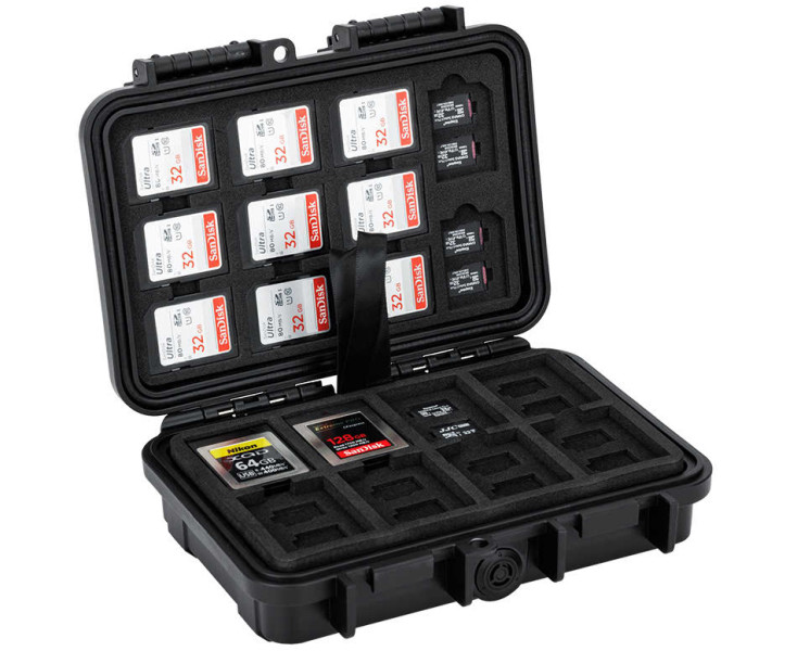 хранение шестнадцати CFexpress Type B или XQD карт памяти